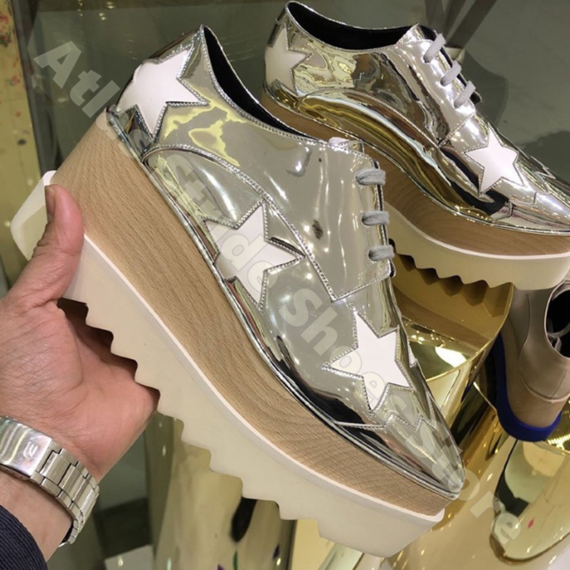 Vintage Y2K - Zapatillas de plataforma plateadas metálicas con