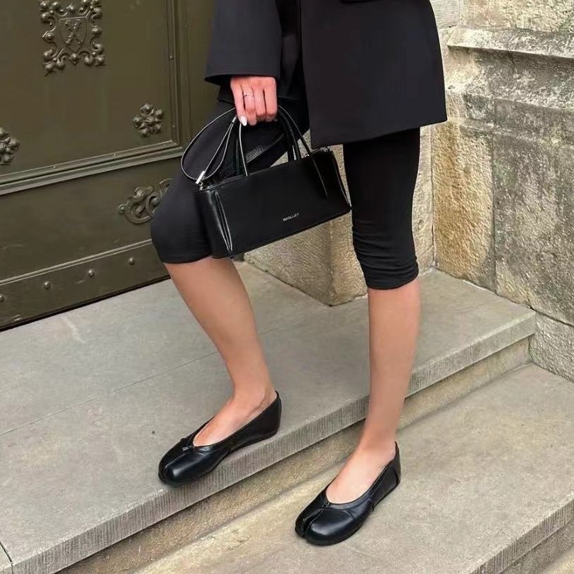 Zapatos Mary Jane Planos con P - Vintage Fashion Designers reseña y precio