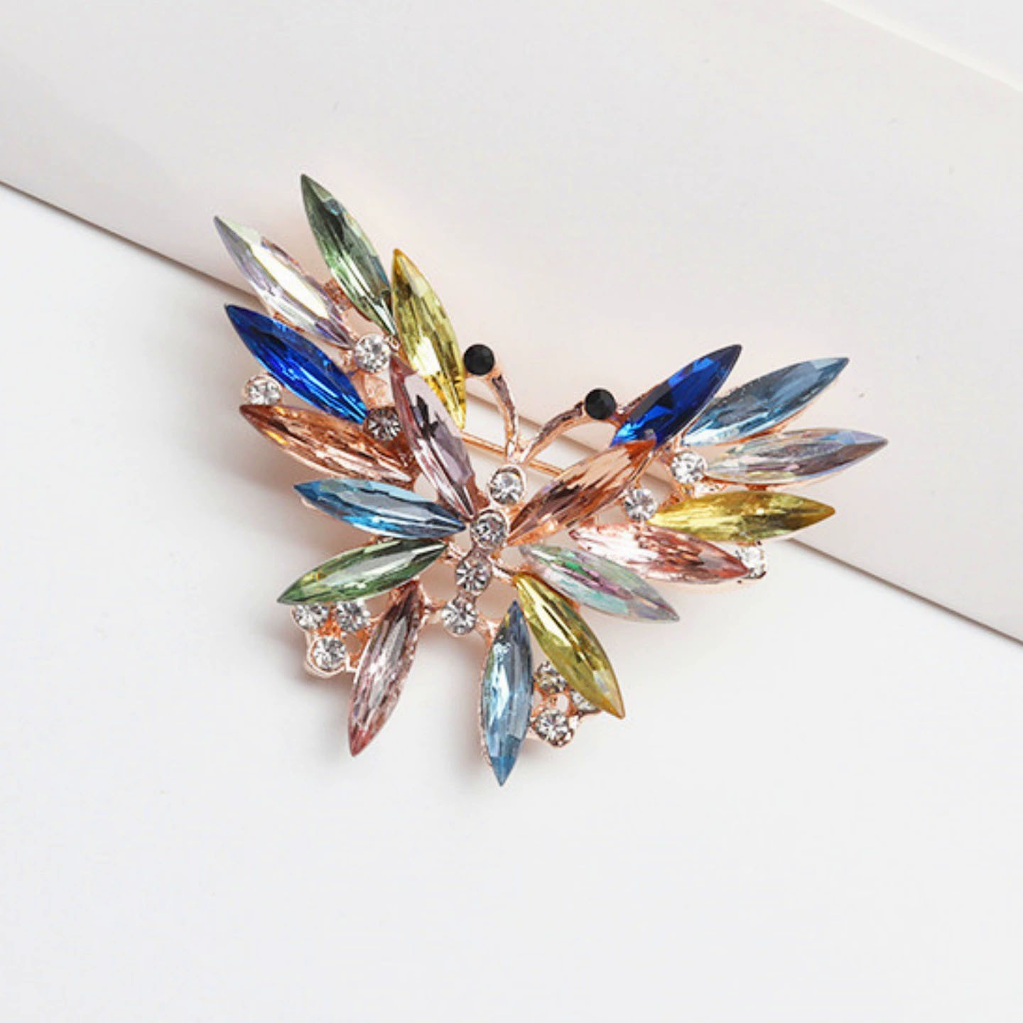 Broche Vintage Dorado con Dise - Vintage Fashion Enthusiasts reseña y precio