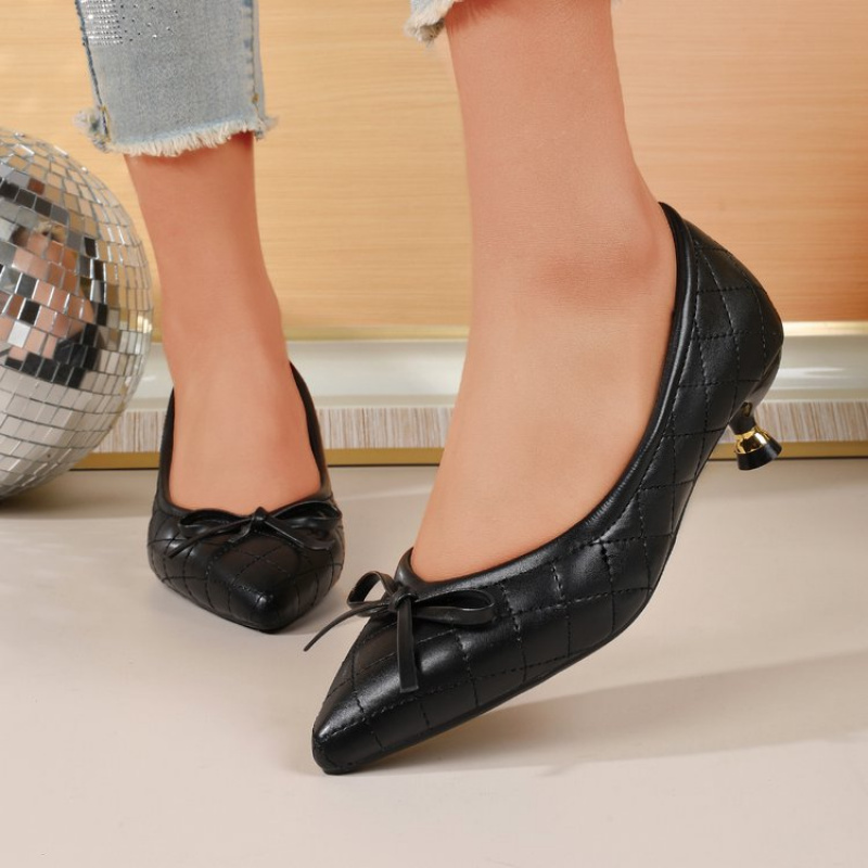 Tacones Kitten Punto Punta Moñ - Vintage Fashion Designers reseña y precio