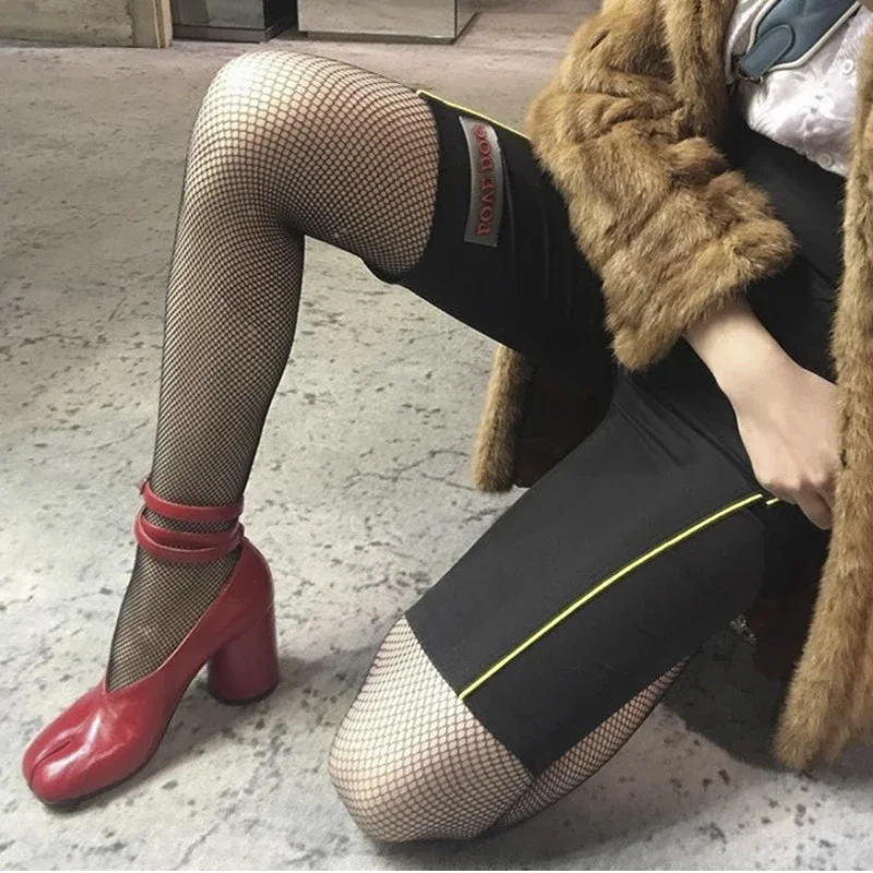 Zapatos de tacón alto de cuero - Vintage Fashion Designers reseña y precio